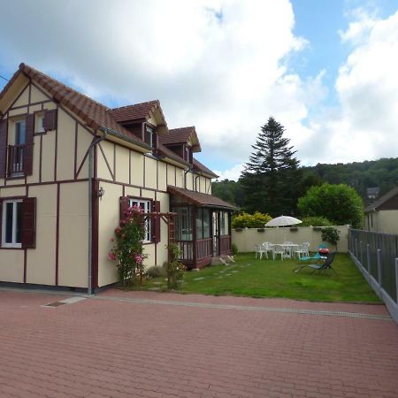 Gite Le Petit Chalet Avec Parking Gratuit Etretat Luaran gambar